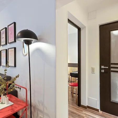 The Cocktail Place Бухарест