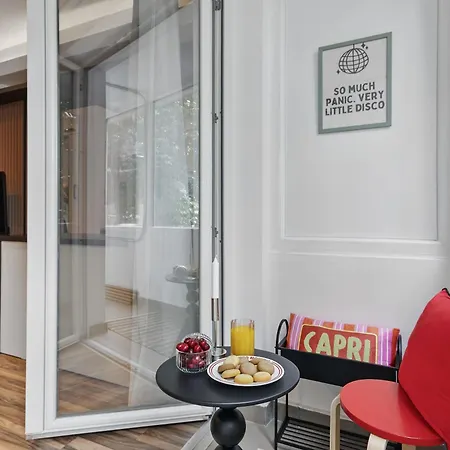 The Cocktail Place Apartment
