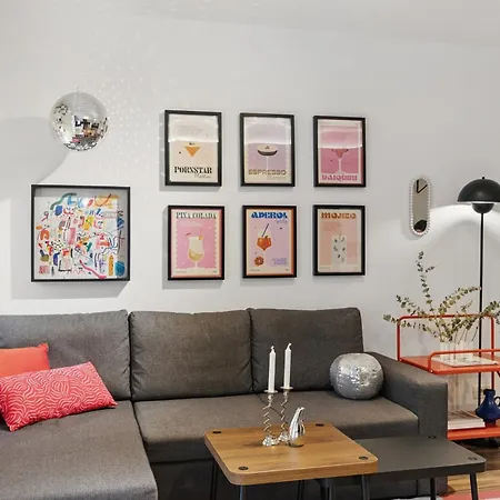 The Cocktail Place Апартаменты Бухарест