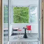 The Cocktail Place Apartament Bucureşti