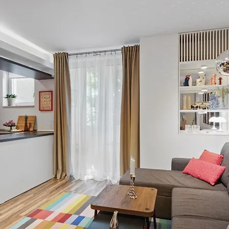 The Cocktail Place Apartment