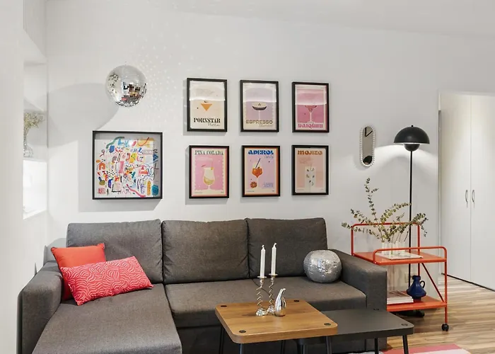 The Cocktail Place Apartment Bucharest